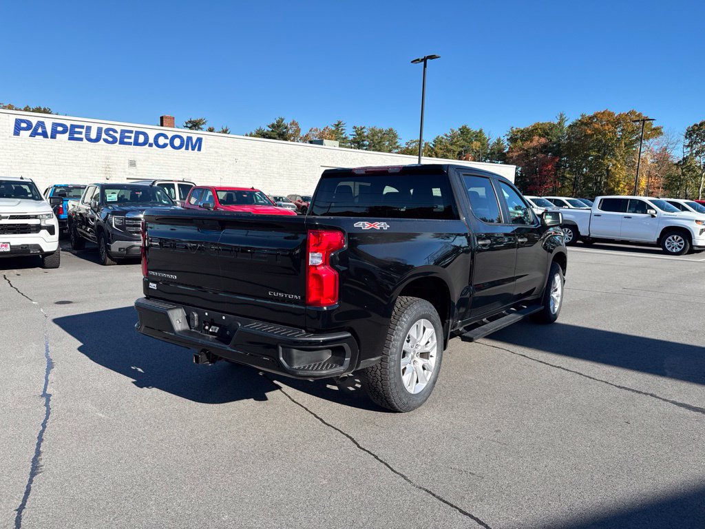 Used 2022 Chevrolet Silverado 1500 Custom AWD/4WD image 5