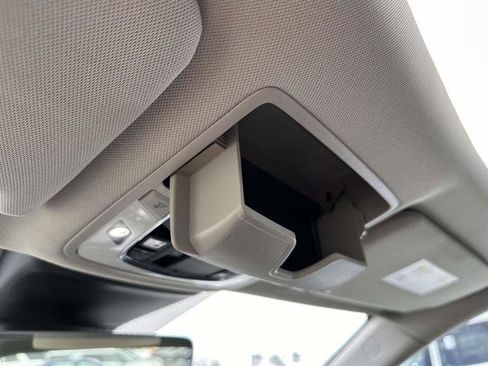 Used 2023 Acura TLX w/ Technology Package image 38