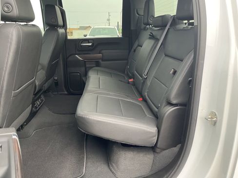 Used 2023 GMC Sierra 3500 SLT image 11