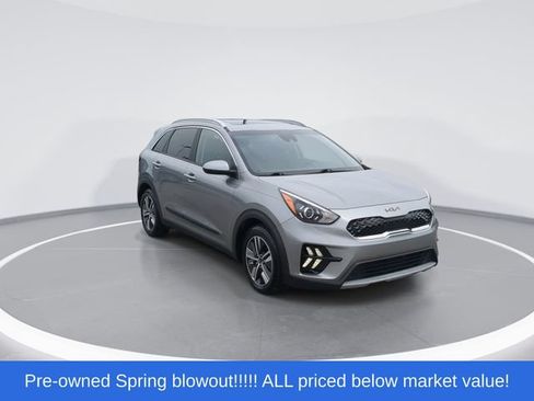Used 2022 Kia Niro LXS FWD image 2