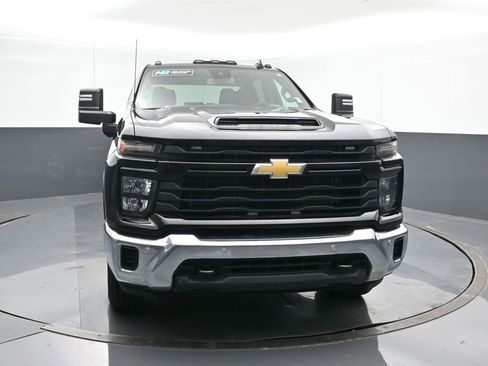 Used 2026 Chevrolet Silverado 2500 W/T w/ WT/CX Safety Package image 8