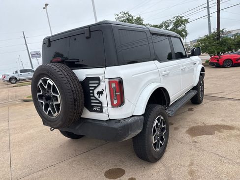 Used 2024 Ford Bronco Outer Banks AWD/4WD image 7