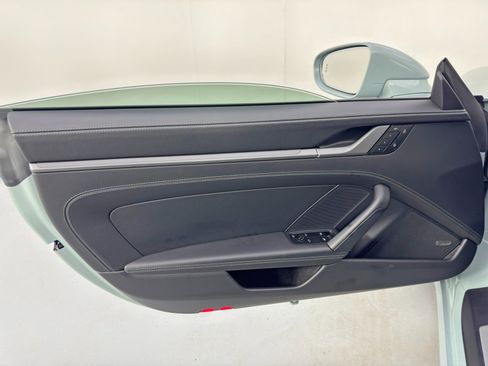 Used 2025 Porsche 911 Carrera image 45