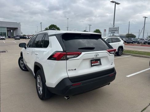 Certified 2025 Toyota RAV4 LE image 4