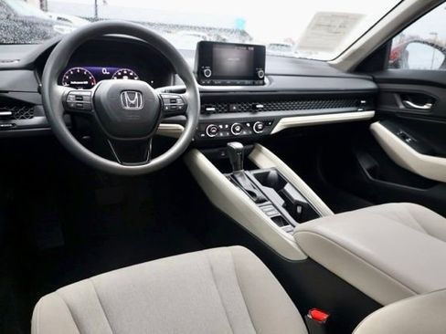 Used 2024 Honda Accord EX image 28