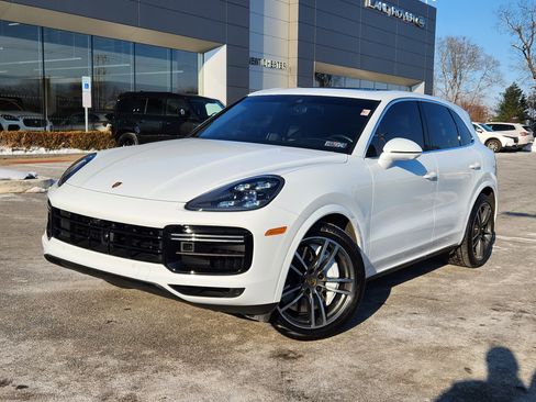 Used 2023 Porsche Cayenne Turbo AWD/4WD image 1