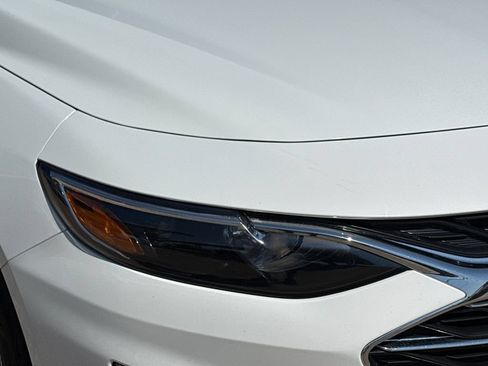 Used 2023 Chevrolet Malibu LT FWD image 4