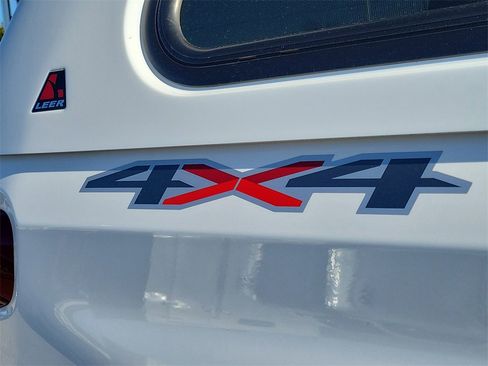 Used 2020 Chevrolet Silverado 1500 Custom w/ Custom Value Package image 6