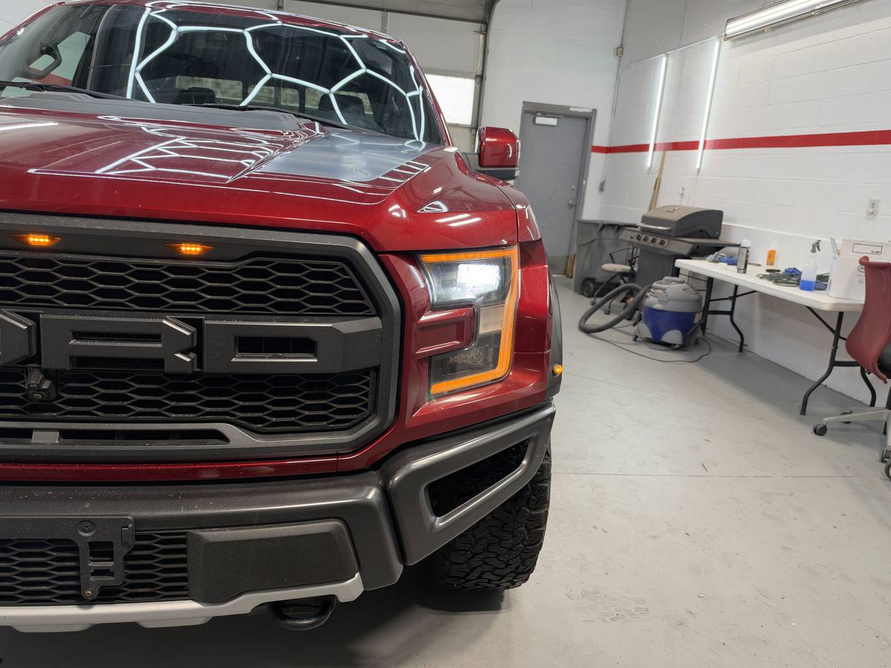 Used 2017 Ford F150 Raptor w/ Equipment Group 802A Luxury AWD/4WD image 17