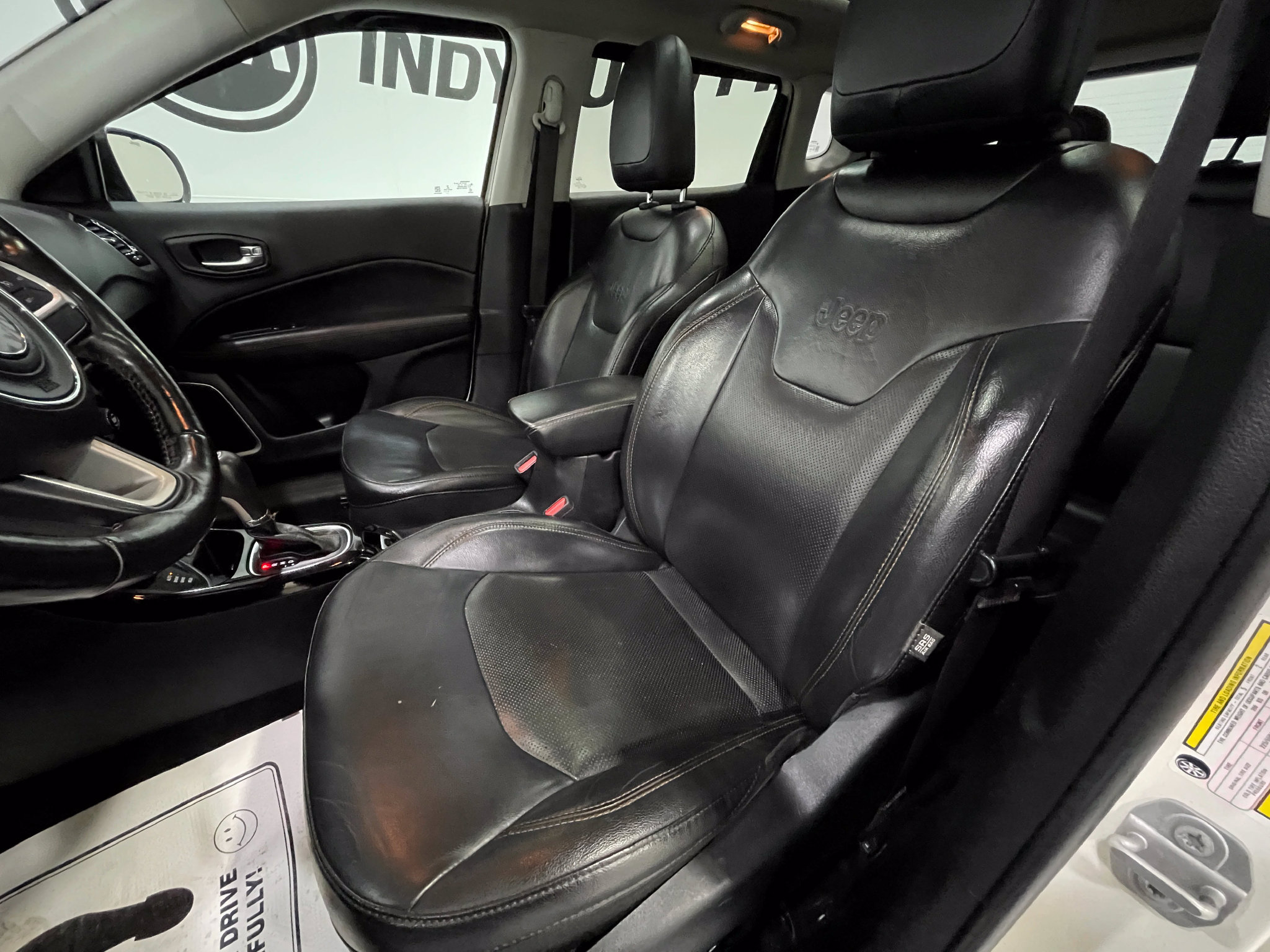 Used 2019 Jeep Compass Limited AWD/4WD image 14