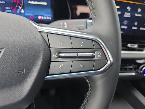 New 2026 Chevrolet Equinox LT w/ Convenience Package II FWD image 20
