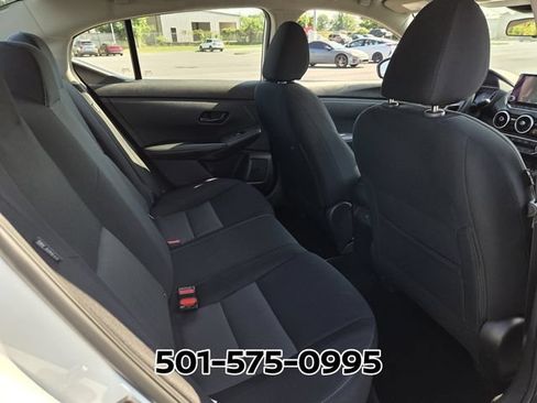 Used 2024 Nissan Sentra SV FWD image 15