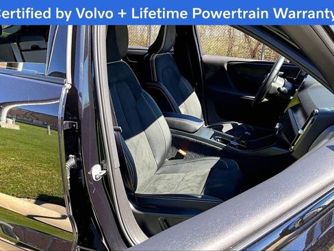 Used 2023 Volvo C40 P8 Recharge Ultimate image 10