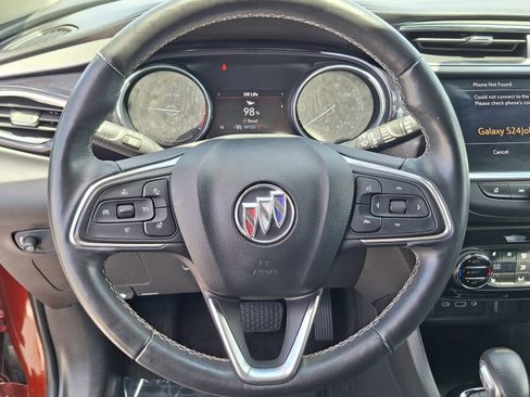 Used 2022 Buick Encore GX Essence w/ Sport Touring Package FWD image 11