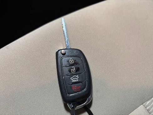 Used 2015 Hyundai Sonata SE image 27