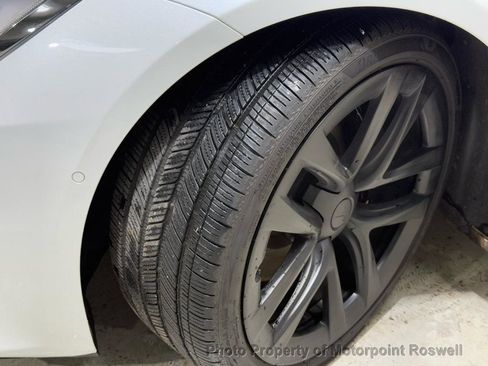 Used 2022 Tesla Model S Plaid image 5