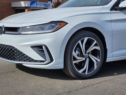 New 2026 Volkswagen Jetta SEL image 8