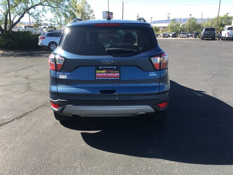 Used 2018 Ford Escape SEL FWD image 3