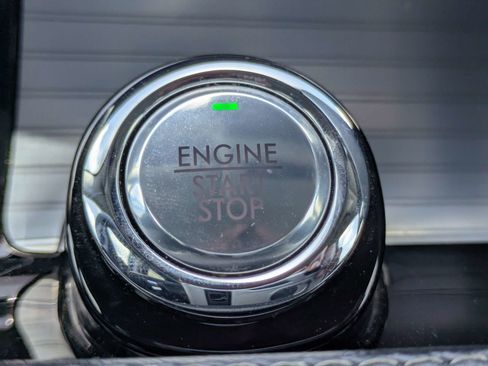 Used 2022 Lincoln Corsair FWD w/ Equipment Group 101A image 23
