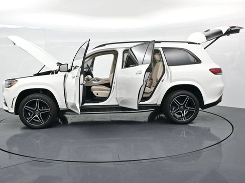 Used 2022 Mercedes-Benz GLS 450 4MATIC image 22