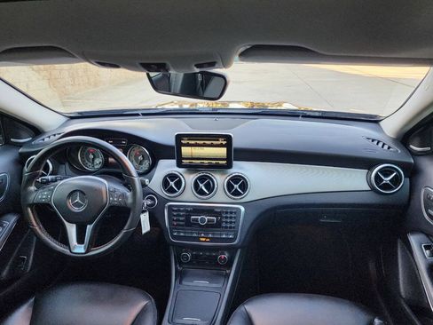 Used 2015 Mercedes-Benz GLA 250 4MATIC image 10