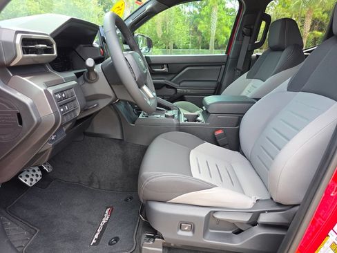 Used 2025 Toyota Tacoma TRD Sport RWD image 24