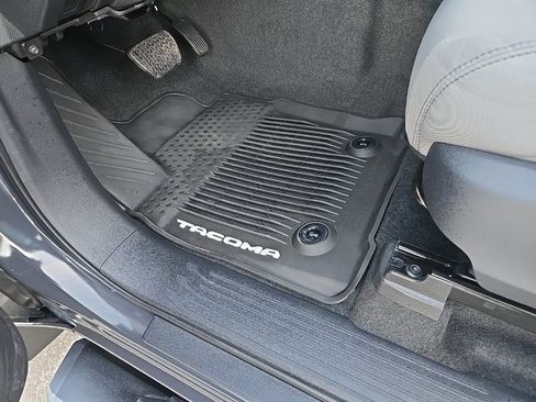 Used 2025 Toyota Tacoma SR5 image 45