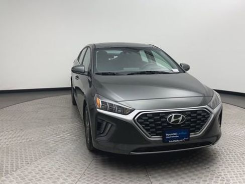 Certified 2022 Hyundai Ioniq Limited image 3