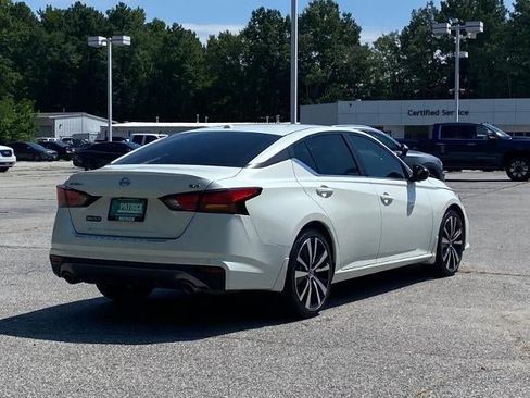 Used 2022 Nissan Altima 2.5 SR FWD image 3