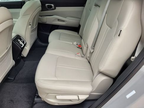 New 2026 Kia Sorento S FWD image 13
