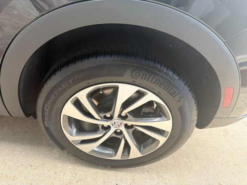 Used 2023 Buick Envision Essence AWD/4WD image 12