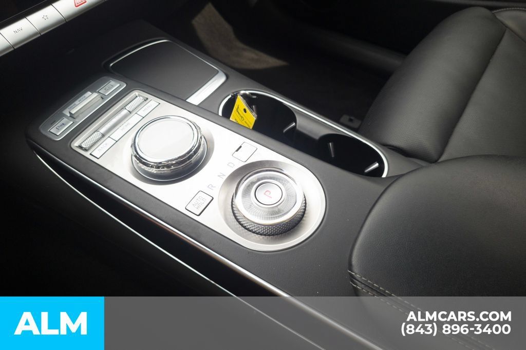 Used 2025 Genesis GV70 2.5T AWD/4WD image 28