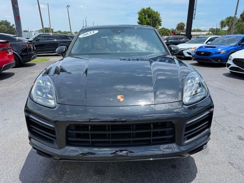 Used 2023 Porsche Cayenne GTS AWD/4WD image 2