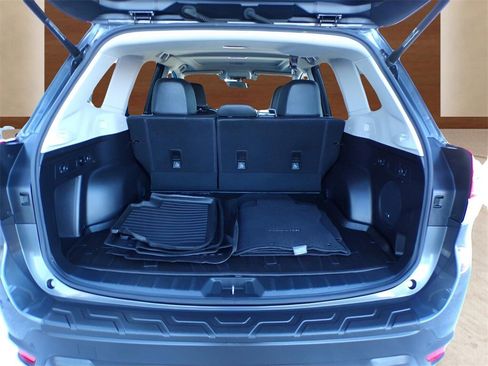 Used 2020 Subaru Forester Limited image 12