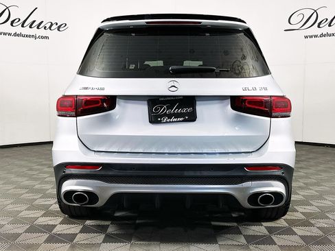 Used 2023 Mercedes-Benz GLB 35 AMG 4MATIC image 5