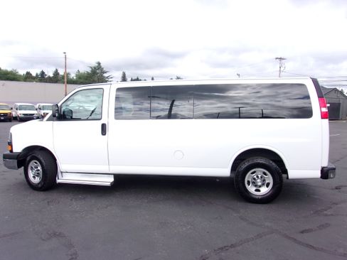 Used 2016 Chevrolet Express 3500 LT w/ LT Preferred Equipment Group image 8