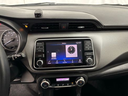 Used 2019 Nissan Kicks SV image 24