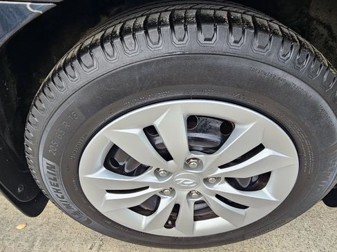 Used 2012 Hyundai Sonata GLS image 23