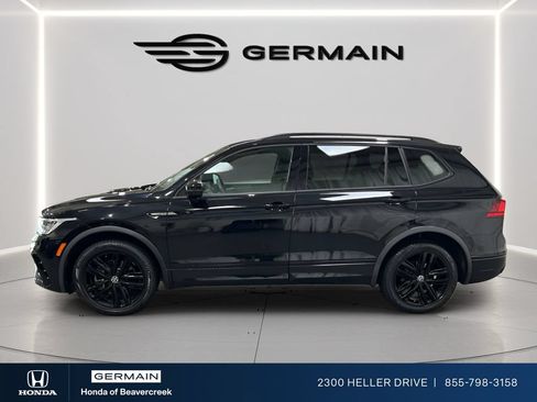 Used 2022 Volkswagen Tiguan SE R-Line FWD image 5