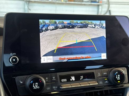 Used 2025 Toyota Grand Highlander FWD image 25