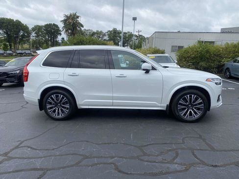 Used 2020 Volvo XC90 T6 Momentum w/ Protection Package Premier AWD/4WD image 8