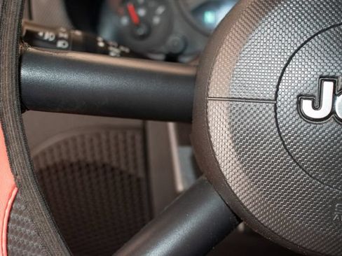 Used 2008 Jeep Wrangler X AWD/4WD image 18