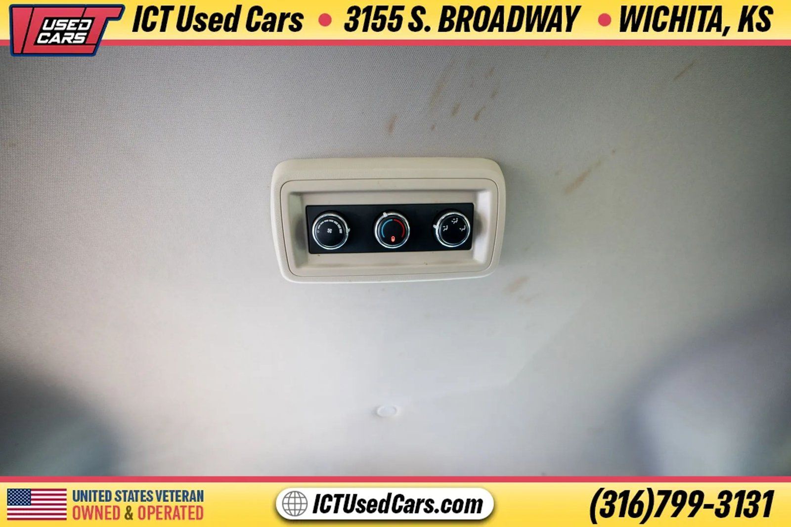 Used 2019 Dodge Grand Caravan SE w/ UConnect Hands-Free Group FWD image 24