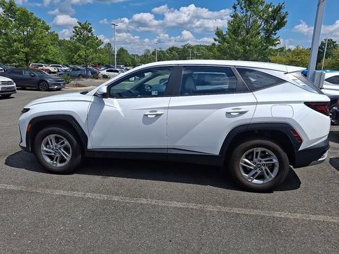 Used 2025 Hyundai Tucson SE AWD/4WD image 5