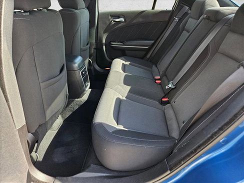 Used 2022 Dodge Charger SXT RWD image 18