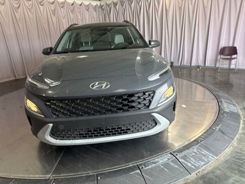 Used 2023 Hyundai Kona SEL AWD/4WD image 2