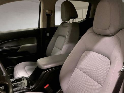 Used 2019 Chevrolet Colorado W/T image 16