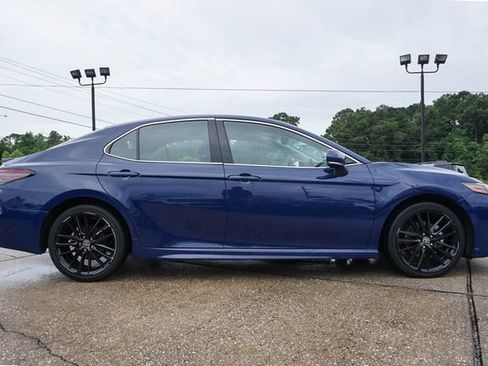Used 2024 Toyota Camry XSE FWD image 3