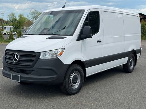 New 2026 Mercedes-Benz Sprinter 2500 image 9
