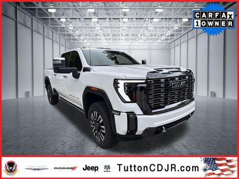 Used 2024 GMC Sierra 2500 Denali Ultimate AWD/4WD image 1